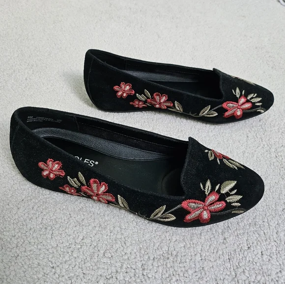 Embroidered flats - Picture 2 of 4
